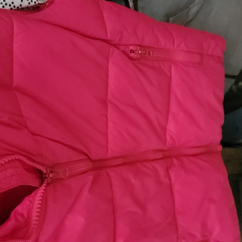 Vest - Picture 3 of 3